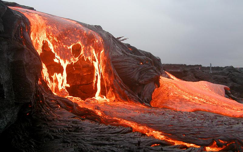 Illustration for article titled The Terrible Beauty of Volcanic Eruptions and Lava Flows